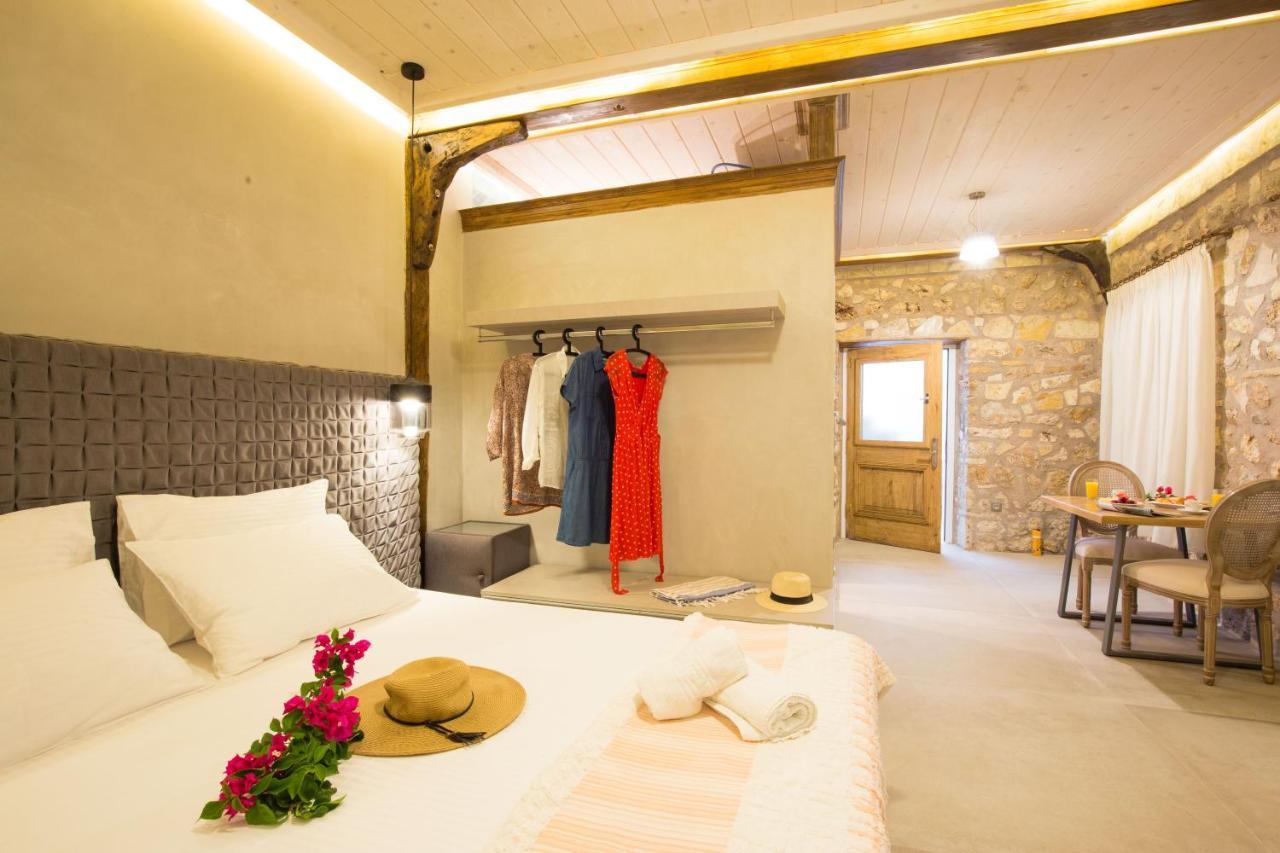 Stone Suites At Lefkada'S Old Port 外观 照片